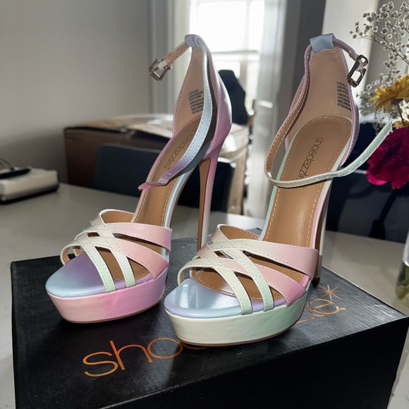 Multi colored stilettos size 8 - Picture 1 of 6